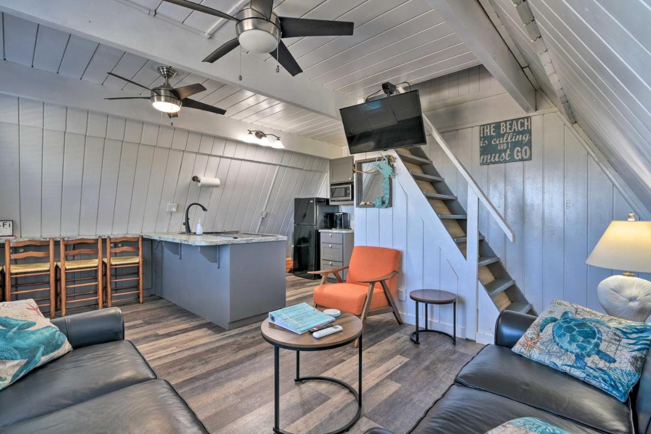 A-Frame Home With Deck - 2 Blocks To Surfside Beach! Екстер'єр фото