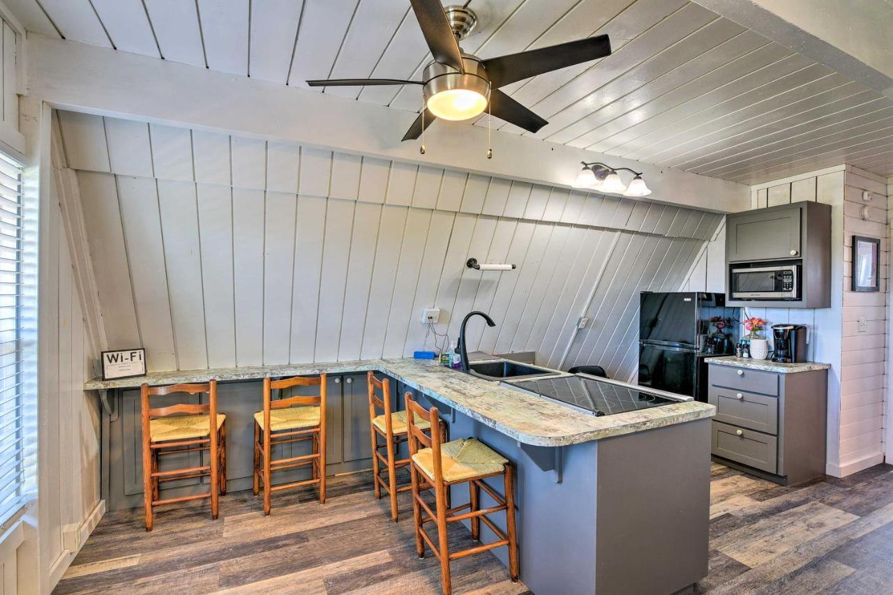 A-Frame Home With Deck - 2 Blocks To Surfside Beach! Екстер'єр фото